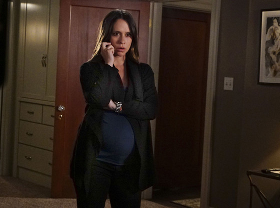 Jennifer Love Hewitt Leaving Criminal Minds After One Season | E! News